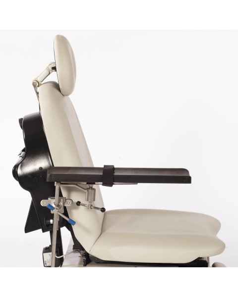 UMF Medical 238 Fixed Armboard Package for Prodcedur Chair Models 4010, 4011, and 5016 Series.