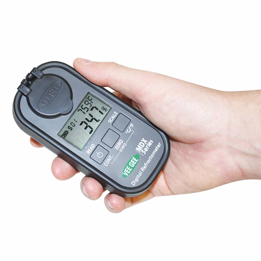 Heathrow Scientific 48102 MDX-102 Digital Refractometer with Wide Range Brix and Refractive Index - Closed Prism Cover