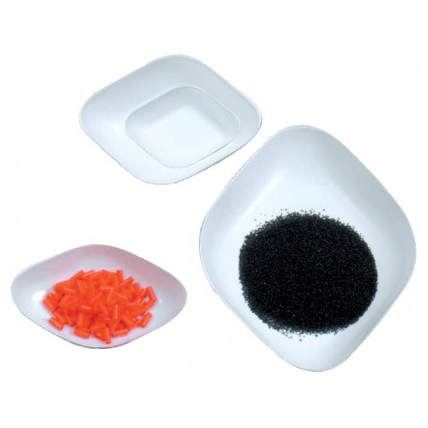 White Diamond-Shaped Weighing Boats - Antistatic Material